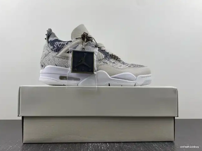 4 819139-030 Retro Snakeskin Jordan 0612